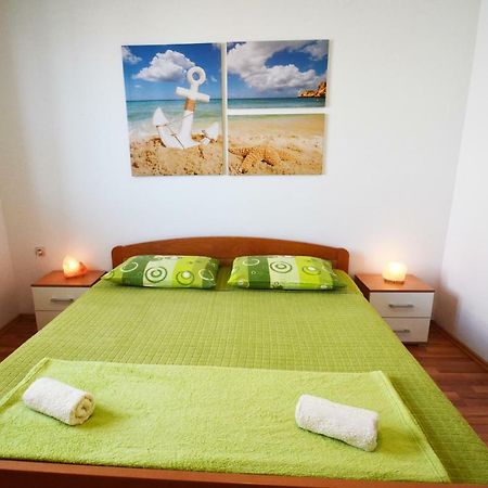 Apartments Barbati Kustići Eksteriør bilde