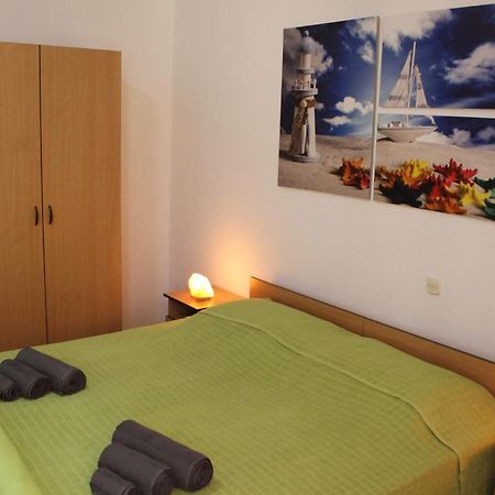 Apartments Barbati Kustići Eksteriør bilde