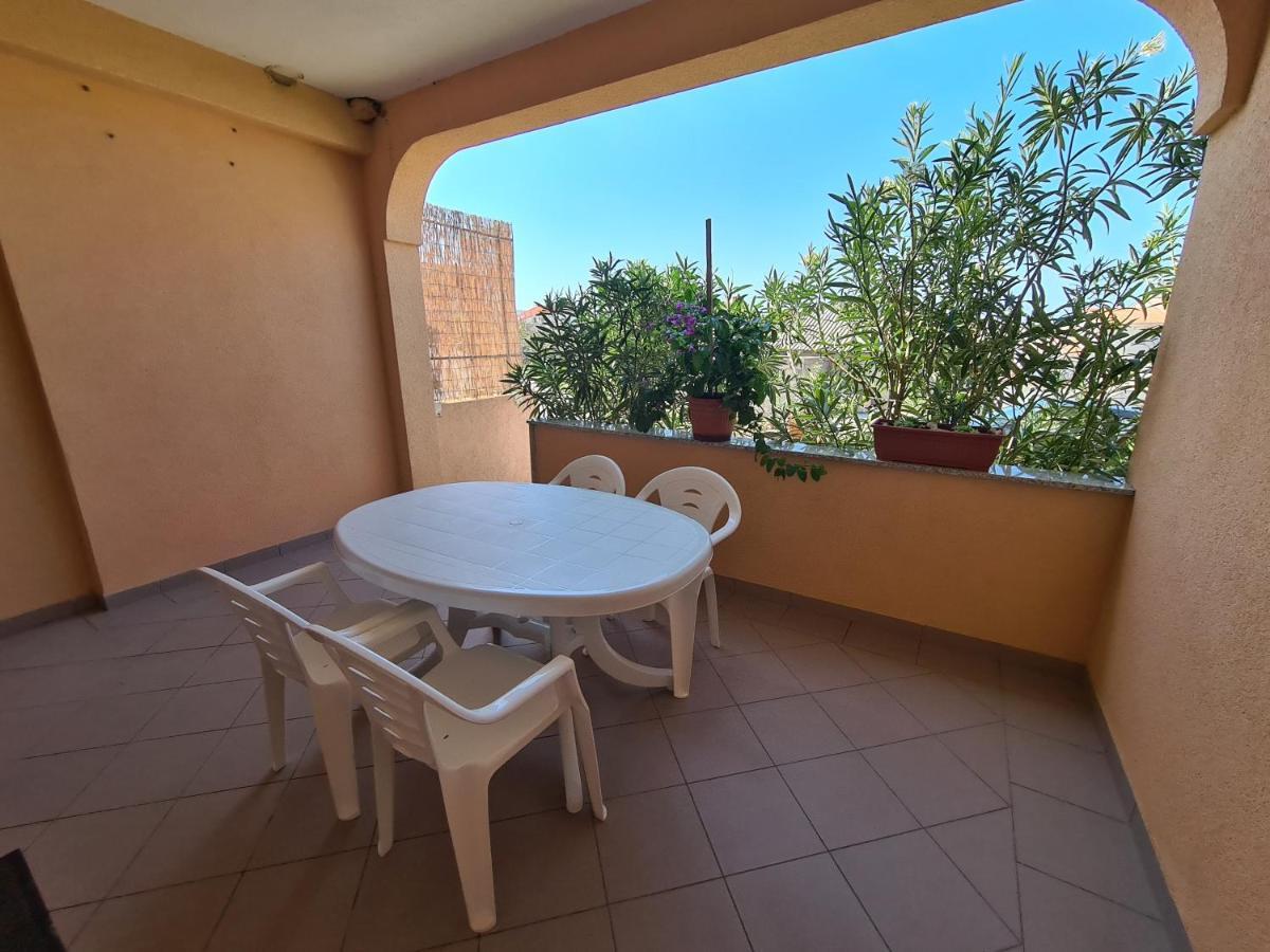 Apartments Barbati Kustići Eksteriør bilde
