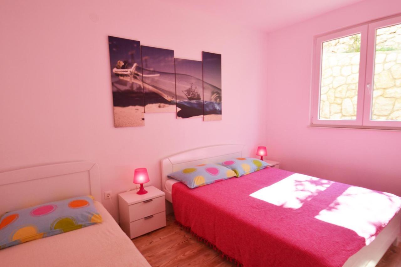 Apartments Barbati Kustići Eksteriør bilde