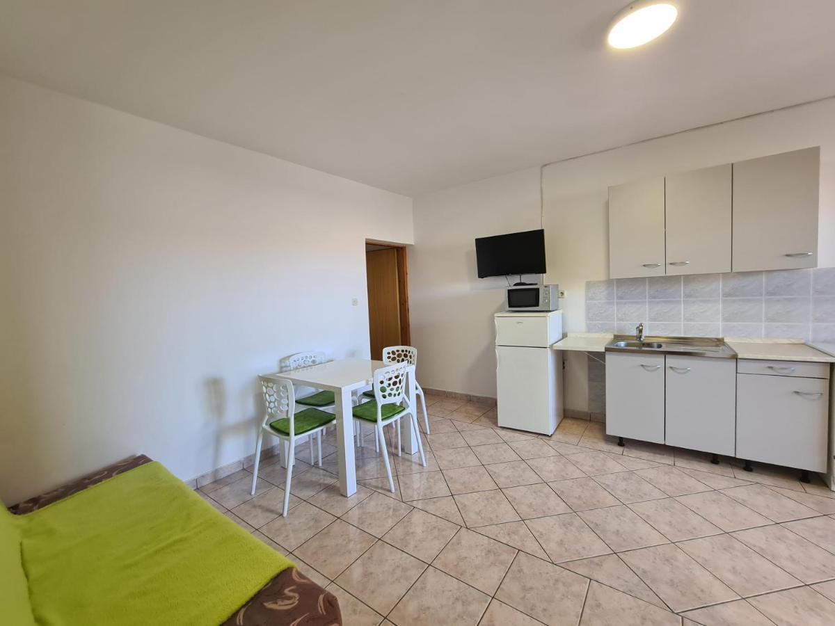 Apartments Barbati Kustići Eksteriør bilde