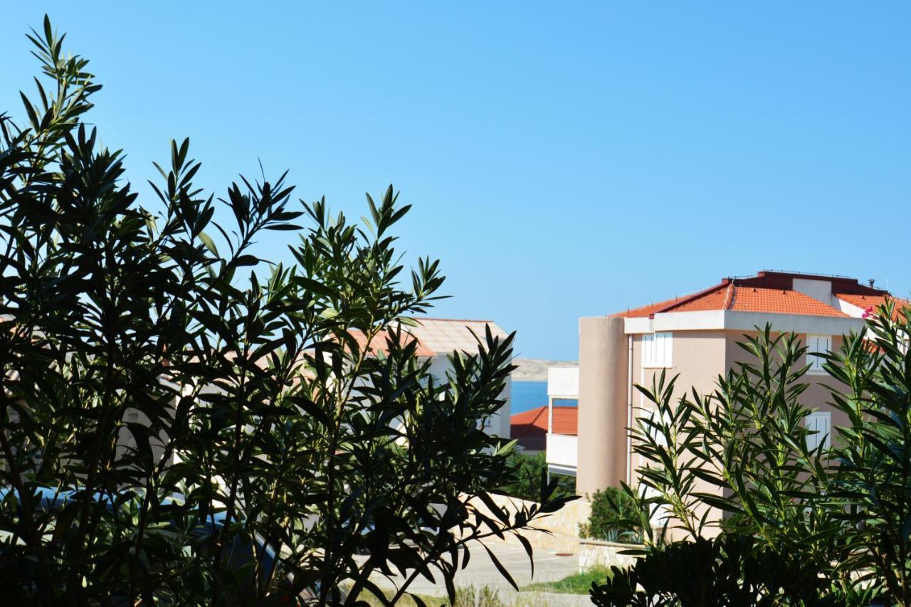 Apartments Barbati Kustići Eksteriør bilde
