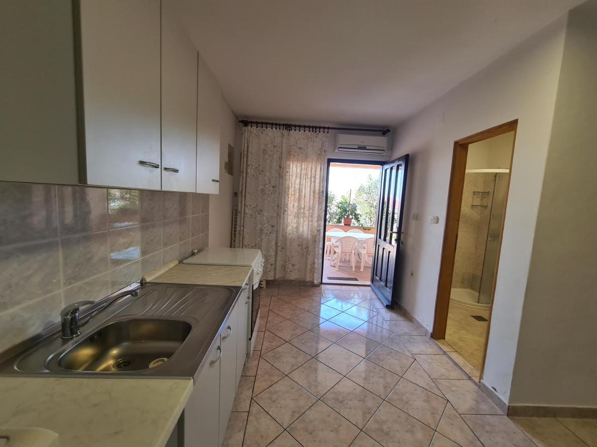 Apartments Barbati Kustići Eksteriør bilde