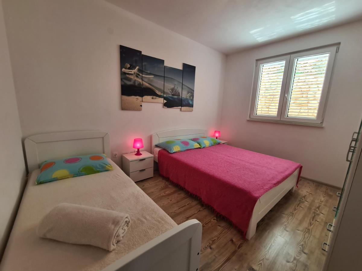 Apartments Barbati Kustići Eksteriør bilde