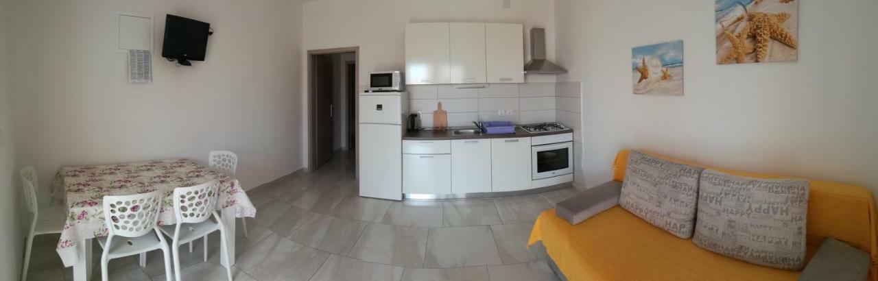 Apartments Barbati Kustići Eksteriør bilde
