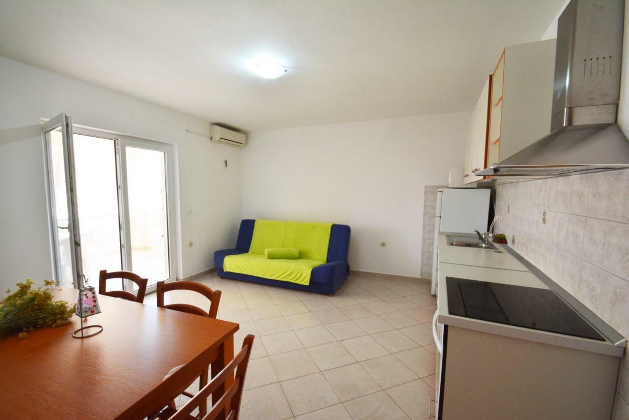 Apartments Barbati Kustići Eksteriør bilde