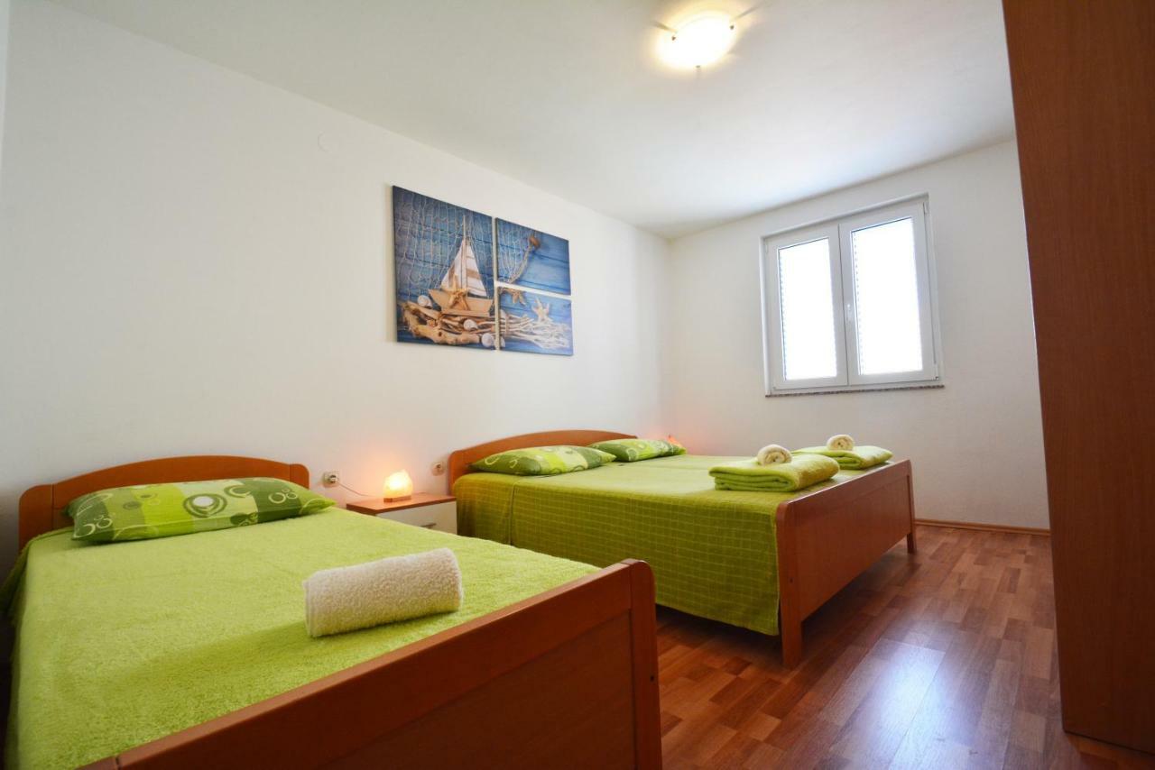 Apartments Barbati Kustići Eksteriør bilde
