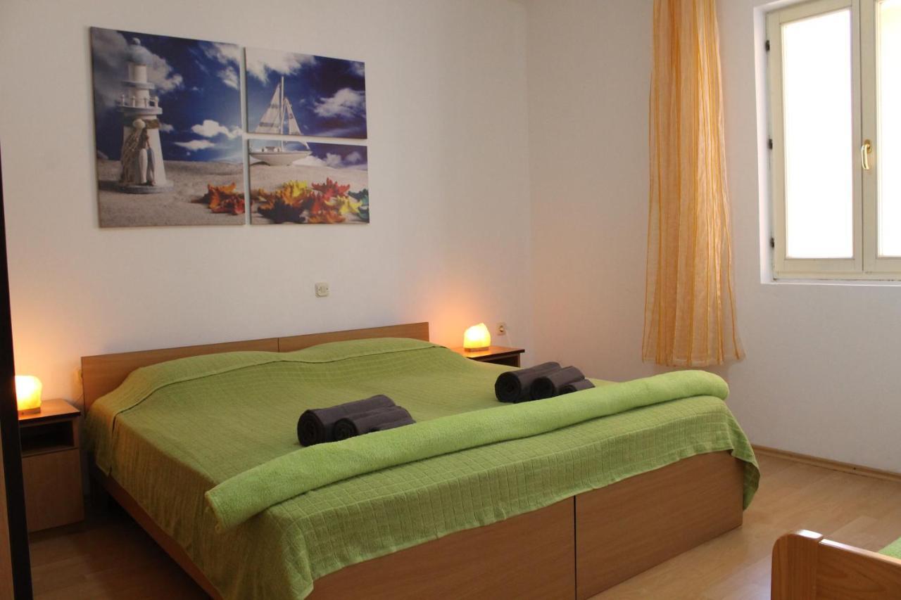 Apartments Barbati Kustići Eksteriør bilde